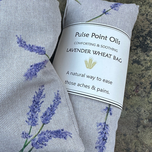 Microwaveable wheat bag with English lavender, lavender sprigs printed. Re-useable heated neck wrap