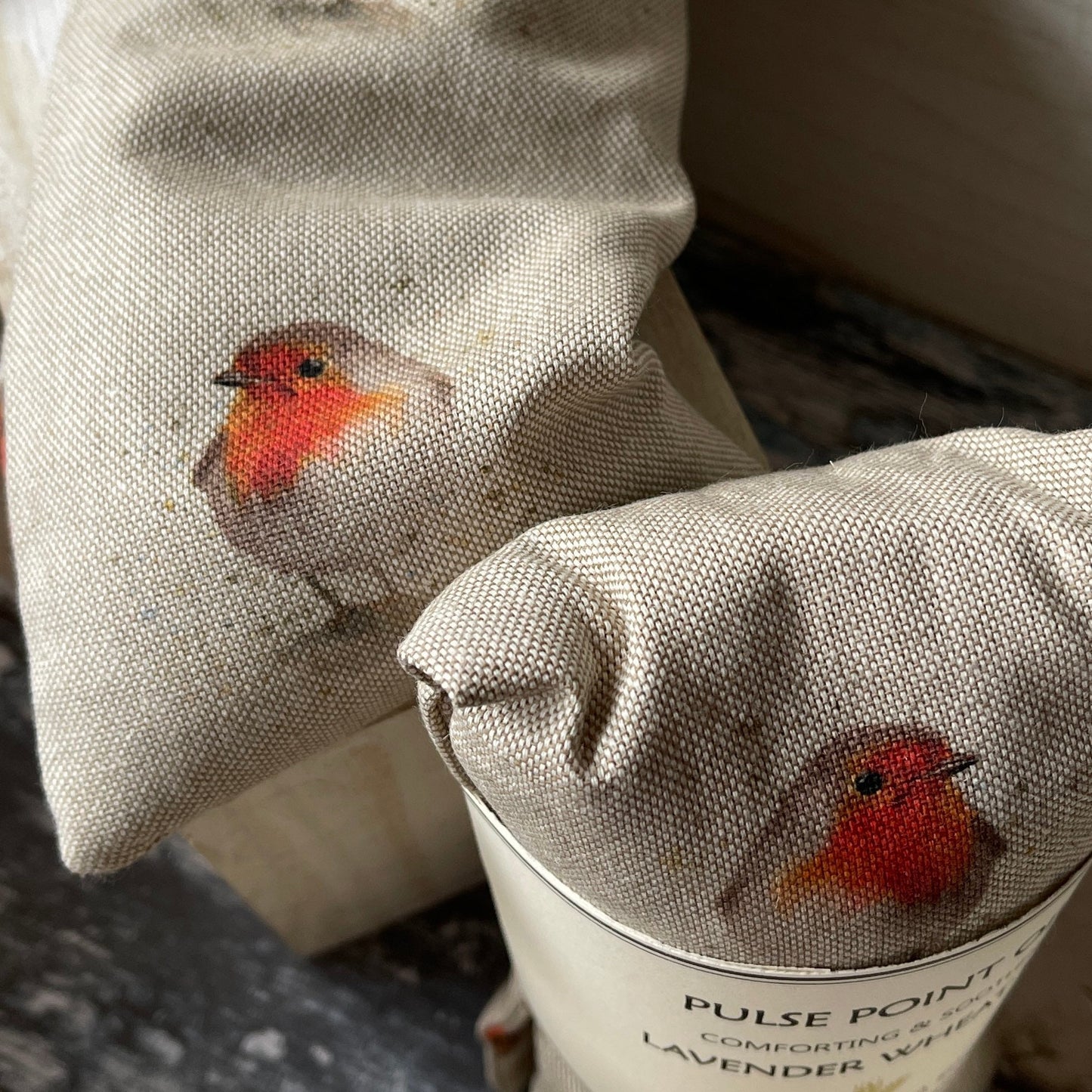 Robin Lavender scented wheat bags. Gardeners heat wrap body warmer. Heat pack comforter for snuggles