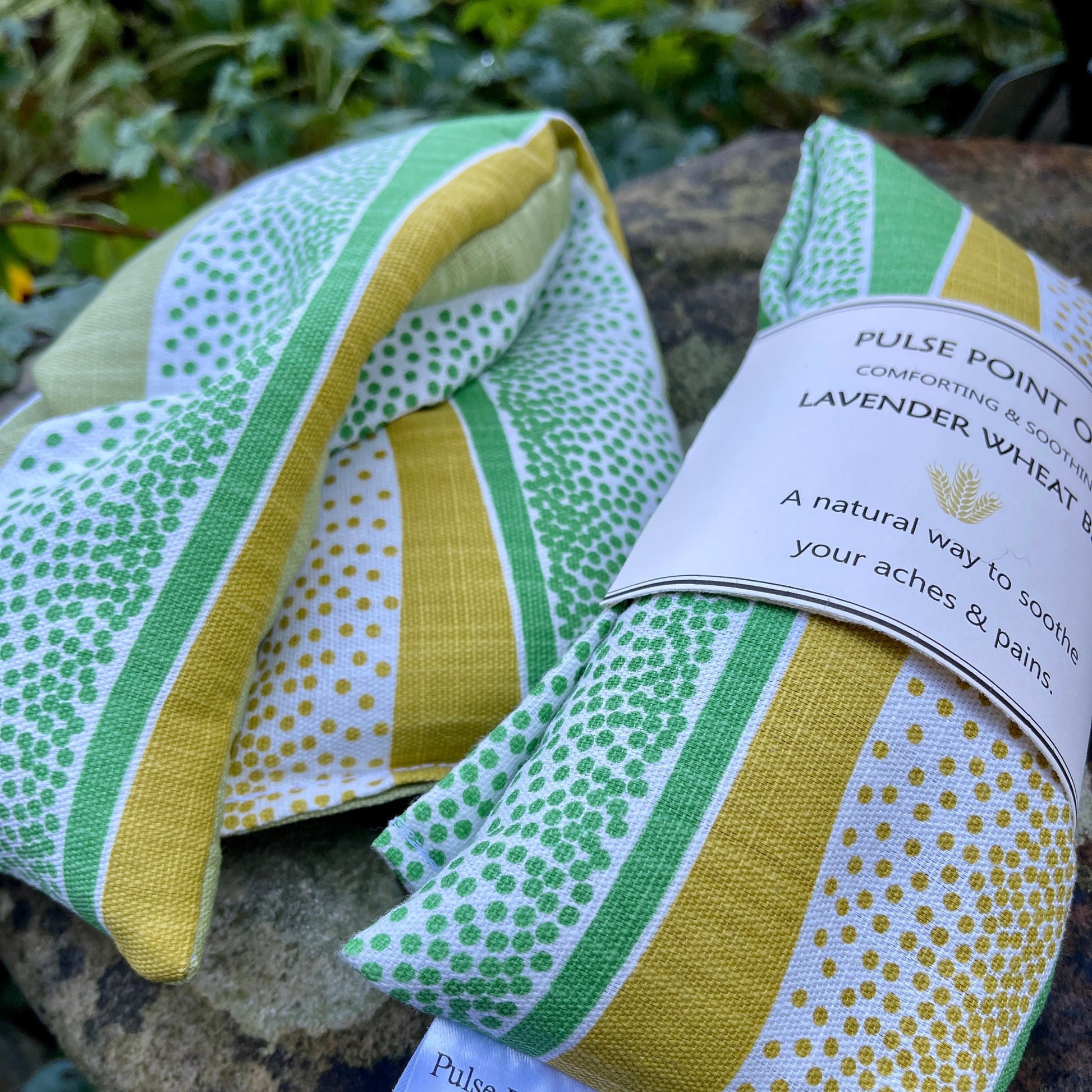 Mens Long wheat bag in the garden, zesty lime wave print