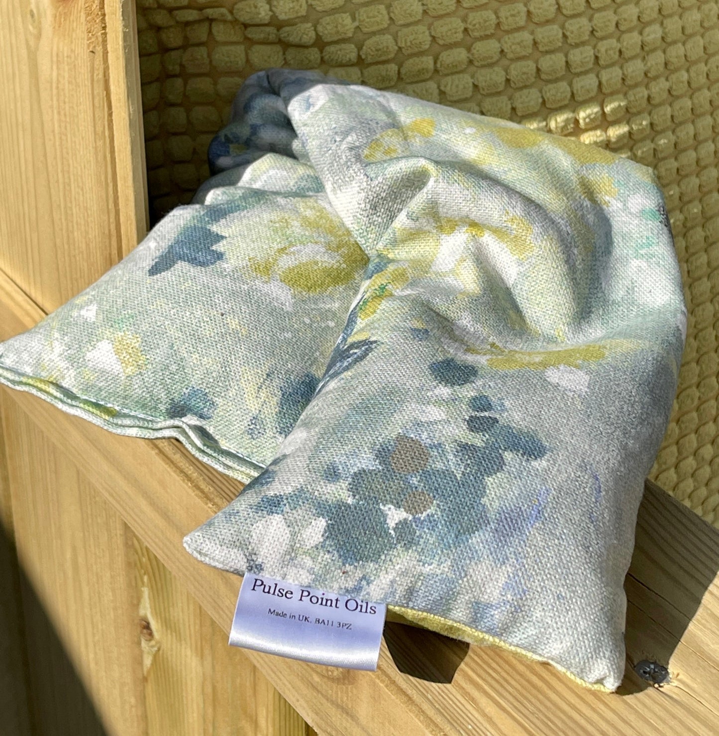 Lavender Heating pad neck wrap. New mum aromatherapy wheat bag